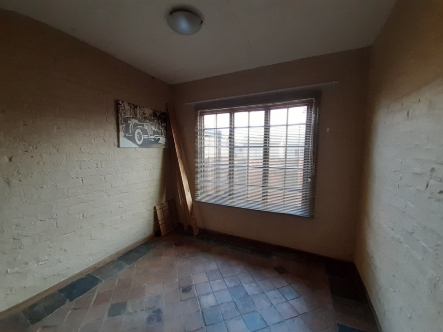 2 Bedroom Property for Sale in Kannoniers Park North West